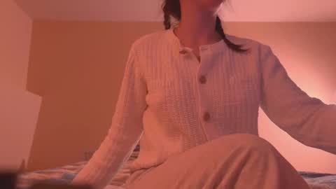 katie online show from November 2025 10:25:02 AM