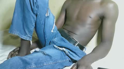 Snapshot of charmzboy chatting on October 2025 10:05:01 AM charmzboy online show from October 2025 10:05:01 AM