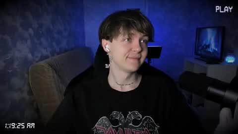 lynxy online show from October 2025 10:19:01 PM