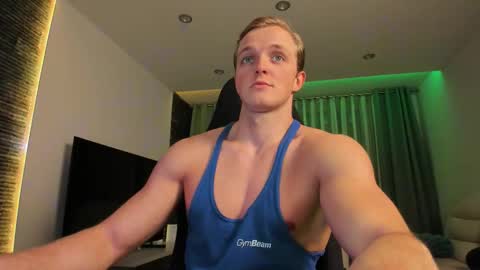 Snapshot of chasereed_ chatting on October 2025 02:40:01 PM Chase Reed online show from October 2025 02:40:01 PM