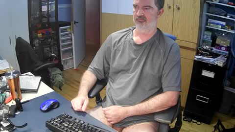 wanaBeYourToy online show from September 2025 06:00:01 PM