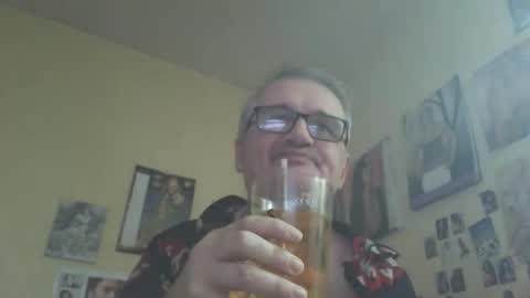 lee online show from October 2025 09:48:02 PM