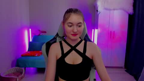 Betty online show from February 2025 08:09:02 AM