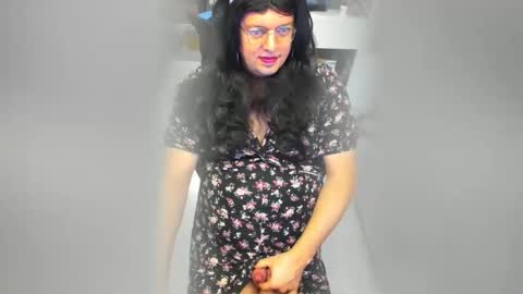 Snapshot of chaturbaby chatting on November 2025 08:14:02 AM Rosalie online show from November 2025 08:14:02 AM