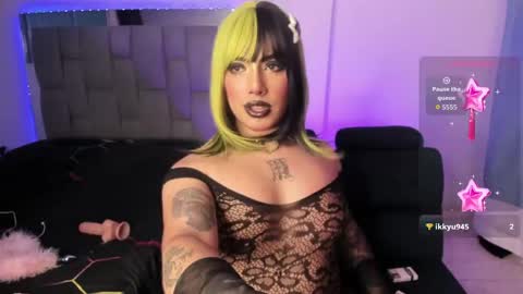 Sophie  online show from May 2026 11:22:02 PM