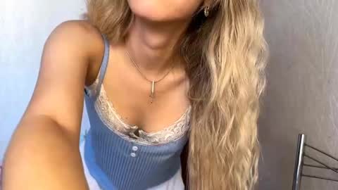 Milissa online show from September 2025 11:56:01 AM