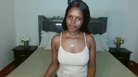 Snapshot of chayenie chatting on October 2025 05:09:01 PM Cheyenne online show from October 2025 05:09:01 PM