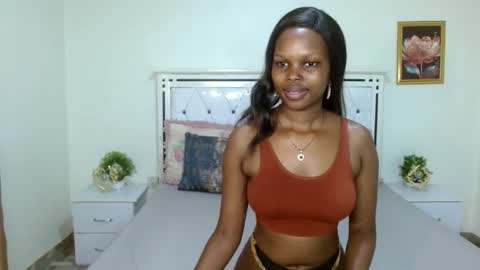 Snapshot of chayenie chatting on October 2025 05:08:02 AM Cheyenne online show from October 2025 05:08:02 AM