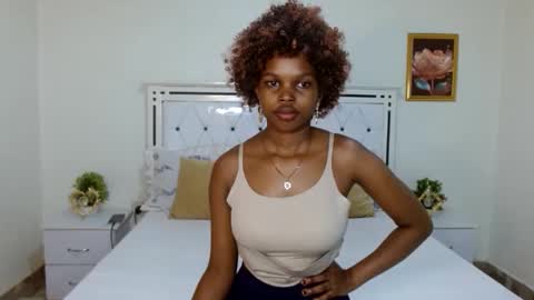 Snapshot of chayenie chatting on November 2025 06:33:02 AM Cheyenne online show from November 2025 06:33:02 AM