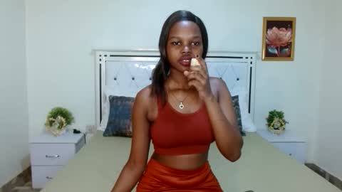 Snapshot of chayenie chatting on November 2025 05:24:01 AM Cheyenne online show from November 2025 05:24:01 AM