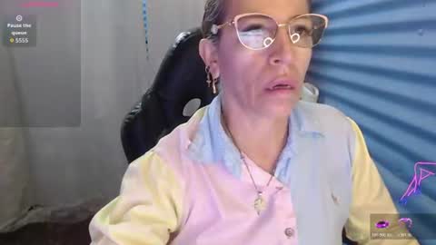 CHAYLA VICTORIA RUIZ  online show from June 2026 10:47:02 AM