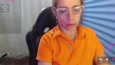 CHAYLA VICTORIA RUIZ  online show from June 2026 02:41:02 PM