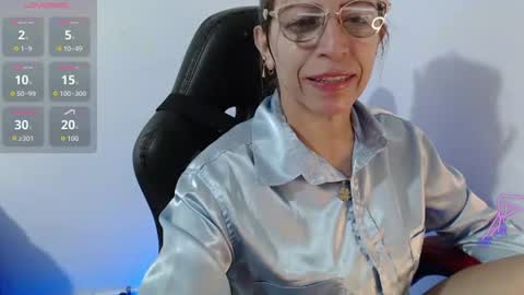 CHAYLA VICTORIA RUIZ  online show from June 2026 10:19:02 AM