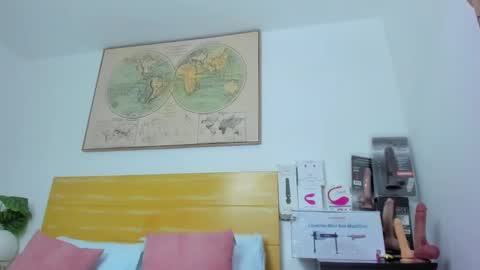 isabel online show from February 2025 04:48:02 PM