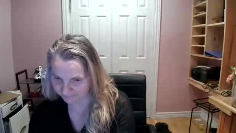 Snapshot of chealsiek chatting on February 2026 02:01:02 AM chealsiek online show from February 2026 02:01:02 AM