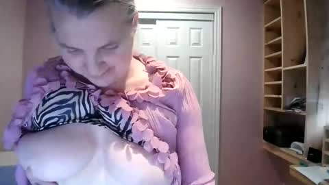 Snapshot of chealsiek chatting on March 2026 07:41:01 PM chealsiek online show from March 2026 07:41:01 PM