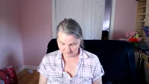 chealsiek online show from June 2026 10:44:02 PM