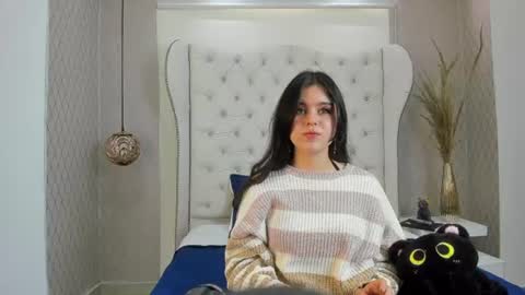 Snapshot of cheese_blue chatting on August 2026 04:50:01 PM Cheese online show from August 2026 04:50:01 PM