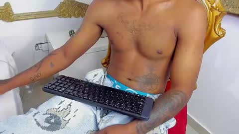 Snapshot of cheeto_333 chatting on February 2025 09:58:01 AM Cheeto online show from February 2025 09:58:01 AM