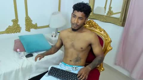 Snapshot of cheeto_333 chatting on February 2025 04:49:01 AM Cheeto online show from February 2025 04:49:01 AM