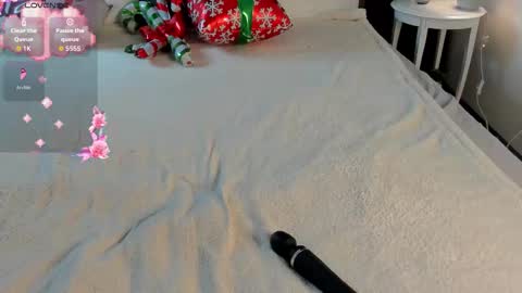 cheezy_cream online show from December 2025 03:14:02 AM