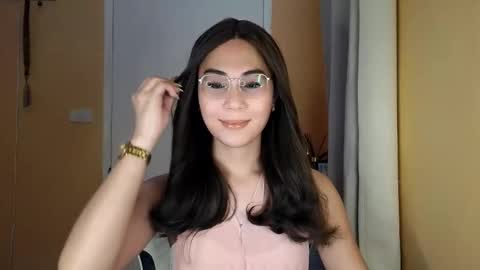 chelly4u69 online show from April 2026 10:57:01 AM