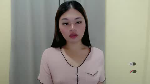 Snapshot of chelse_coco chatting on March 2025 03:24:01 AM CHELSEA online show from March 2025 03:24:01 AM