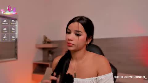 chelsey_hudson online show from December 2025 12:36:02 PM