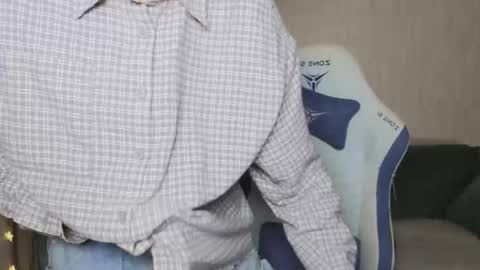 Snapshot of chem1ko chatting on October 2025 06:33:01 AM LUCASRYANPVT IS OPEN online show from October 2025 06:33:01 AM