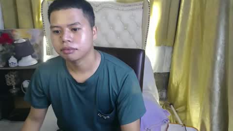 Snapshot of cheno_69 chatting on November 2025 10:15:02 AM im cheno online show from November 2025 10:15:02 AM