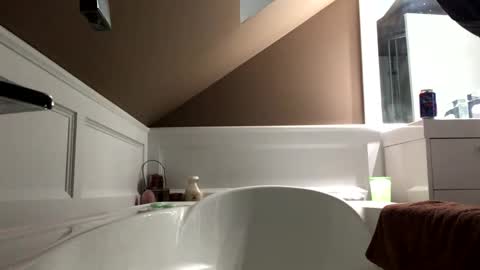 Snapshot of chenovich chatting on March 2025 05:33:02 AM chenovich online show from March 2025 05:33:02 AM