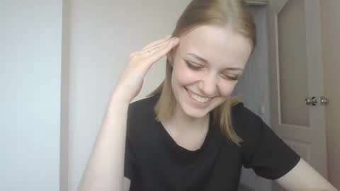 Mia online show from June 2026 09:55:02 AM