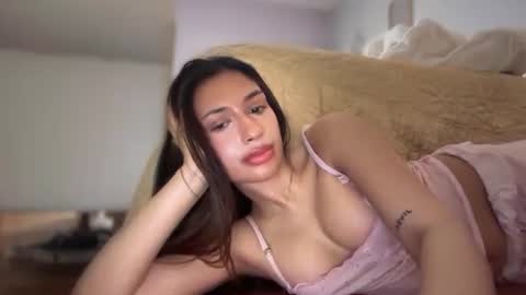 Snapshot of cherliecarmen chatting on October 2025 02:23:02 AM cherliecarmen online show from October 2025 02:23:02 AM