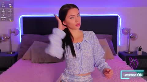 Snapshot of cherry__kiss chatting on September 2025 07:04:02 PM Cherry Kiss online show from September 2025 07:04:02 PM