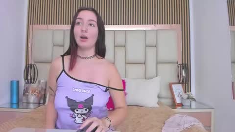 Cherry Mew and jean online show from October 2025 06:55:01 AM