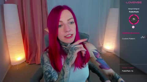 Snapshot of cherry_roxy chatting on February 2025 02:39:02 AM Roxy online show from February 2025 02:39:02 AM