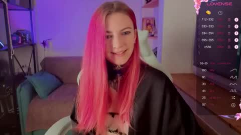 Snapshot of cherry_roxy chatting on November 2025 05:56:02 AM Roxy online show from November 2025 05:56:02 AM