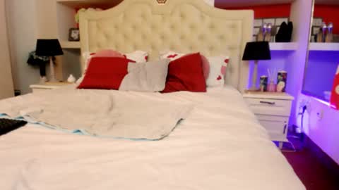 Snapshot of cherry_vice chatting on October 2025 06:45:02 PM Cherry online show from October 2025 06:45:02 PM