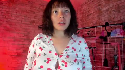 Snapshot of cherry_xoxx chatting on September 2025 11:37:02 AM online show from September 2025 11:37:02 AM