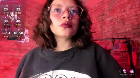 Snapshot of cherry_xoxx chatting on October 2025 11:29:02 AM online show from October 2025 11:29:02 AM