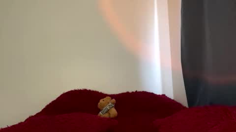 Snapshot of cherryandwine144527 chatting on February 2025 10:13:01 PM CherryAndWine online show from February 2025 10:13:01 PM