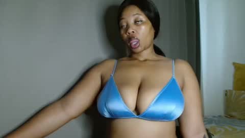 Snapshot of cherrybabexx chatting on March 2026 08:18:02 AM Cherrybabe online show from March 2026 08:18:02 AM