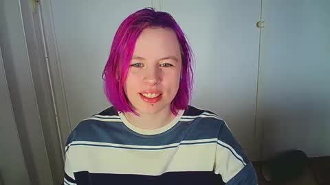 cherrybaby_0 online show from February 2026 07:49:01 AM