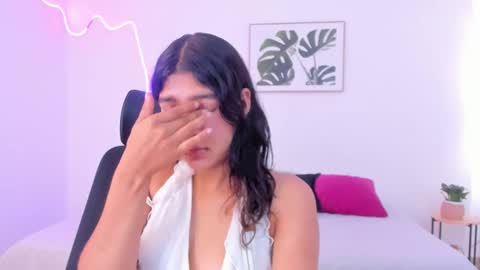 C H E R R Y online show from October 2025 12:05:02 PM