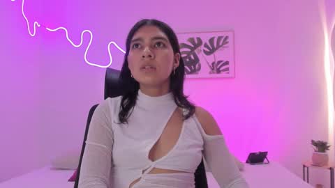 C H E R R Y online show from November 2025 11:33:01 AM