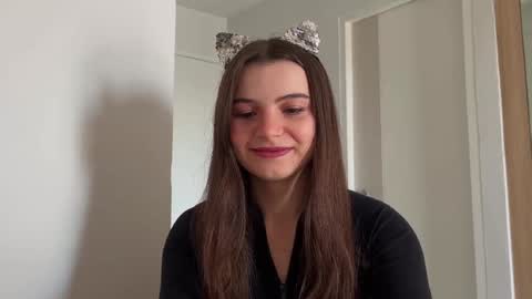 Lina online show from December 2024 05:04:02 AM