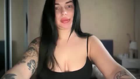 cherryevve online show from February 2026 01:09:01 PM