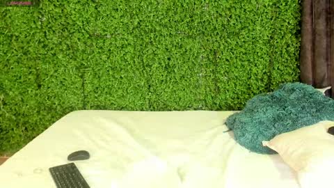 Snapshot of cherryfoxdaddy chatting on December 2024 04:05:02 PM Cherry online show from December 2024 04:05:02 PM