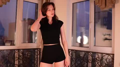 Loise online show from June 2026 05:26:02 PM