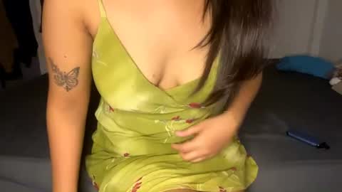 Snapshot of cherrynovax chatting on June 2026 03:11:02 PM Bella online show from June 2026 03:11:02 PM